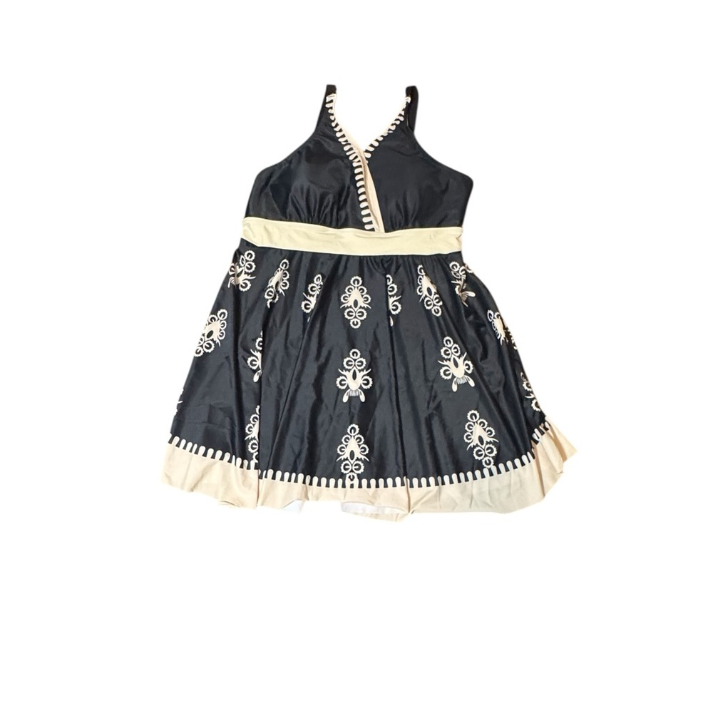 BloomChic Black and Cream Swim Coverup With Matching Bottom Size 18-20 Tankini - Picture 5 of 11
